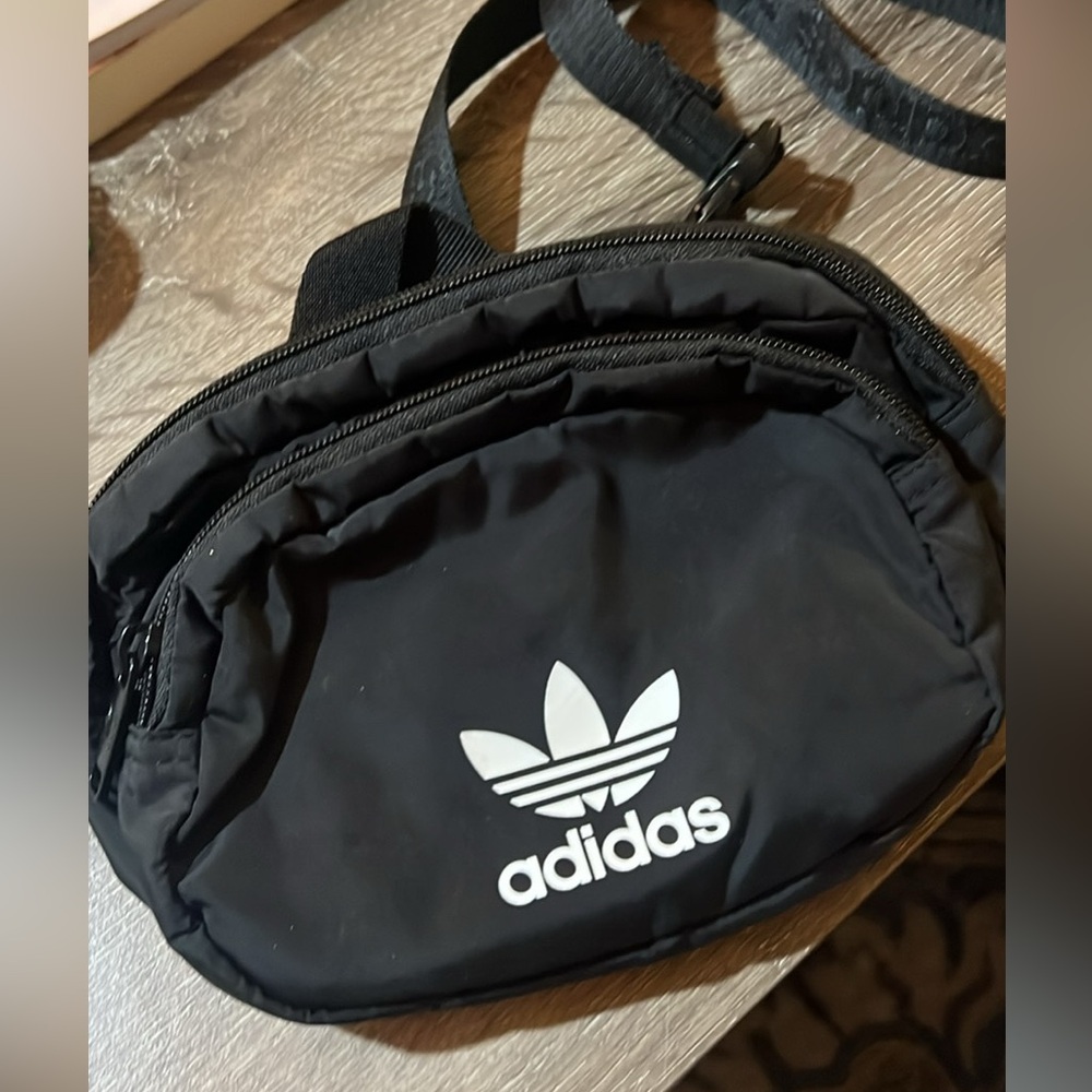 Adidas Fanny pack black and white